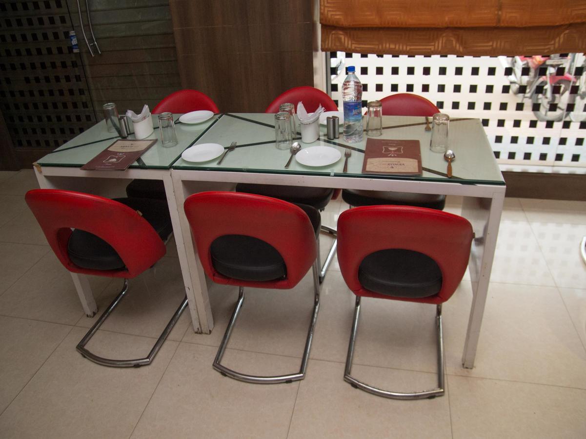 Hotel Oyo 3881 Venus Nxt Bhubaneswar Esterno foto